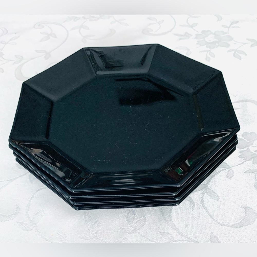 Arcoroc France black octagon plates 4 Pc Set Dinner Salad Desert Snack Plates
